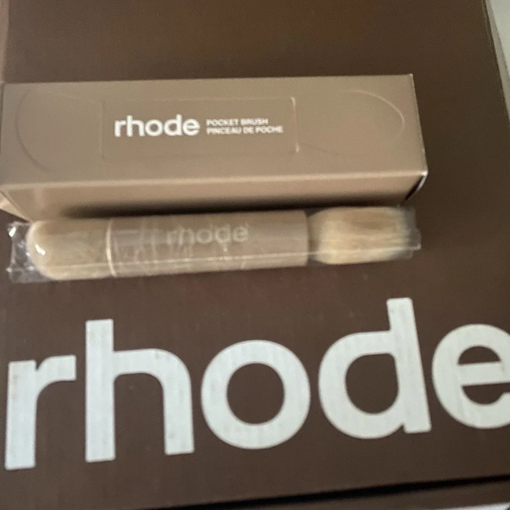 Rhode Double-Ended Blush Brush Beige, Angled & Round Shape Makeup Tool SHIP ASAP